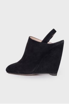 Open heel suede pumps