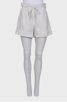 Drawstring shorts with tag