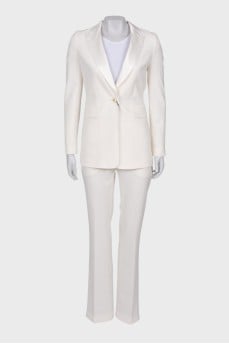 Classic white suit with tag