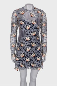 Openwork dress with flowers