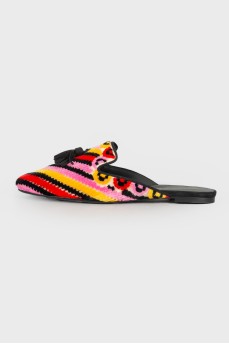 Mules with color pattern and tassels