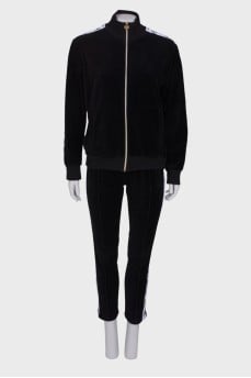 Sports suit with stripes