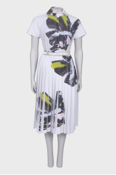 White dress with pleated hem