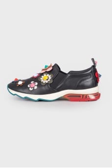 Decorated leather sneakers