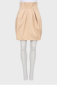 Beige skirt with pockets