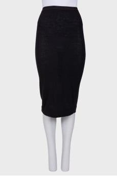 Black slit skirt