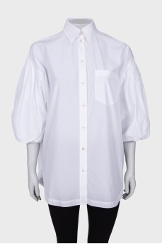 White shirt with lantern sleeve