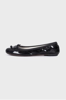 Patent leather ballerinas