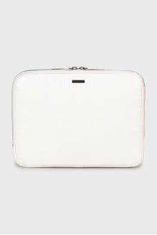 Leather clutch with pattern