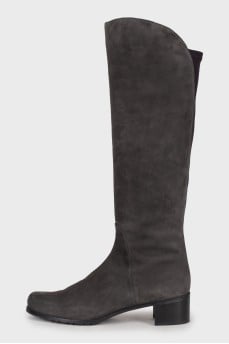 Suede boots with textiles