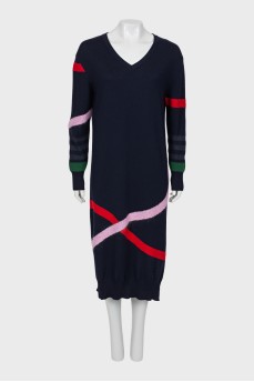 Wool dress with V-neck