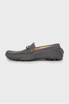 Men's moccasins with embossing
