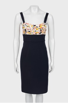 Dress with straps and printed chest