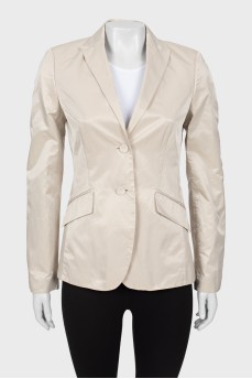 Beige blazer with peak lapels