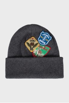 Wool hat with stripes