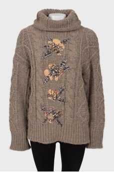 Long sweater with decor
