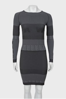 Dress body-con shape with tag