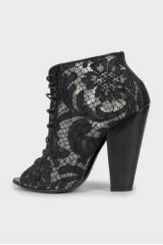 Lace-up ankle boots