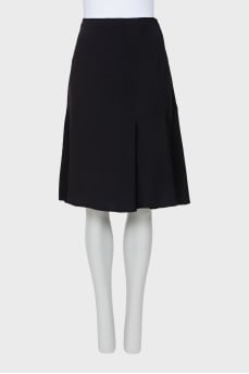 Black loose skirt