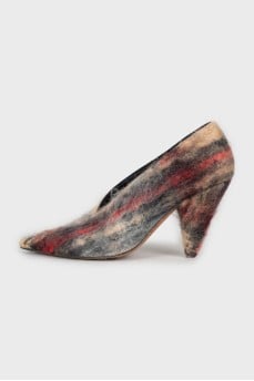 Long pile leather shoes