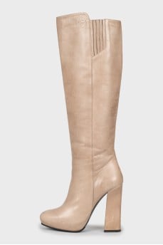 Beige leather boots