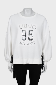 Sweatshirt with raised print