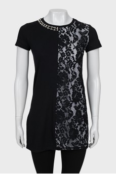 Black T-shirt decorated with rhinestones