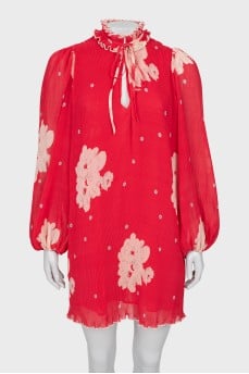 Pleated dress with voluminous sleeves
