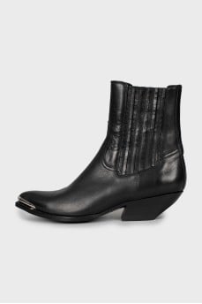 Leather cossacks with metal toe