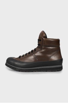 Men's leather boots with embossed logo
