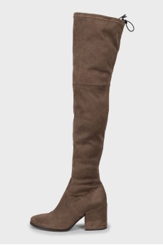 Suede boots with chunky heels