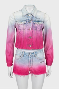Suit with shorts in gradient print