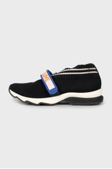 Textile sneakers with velcro