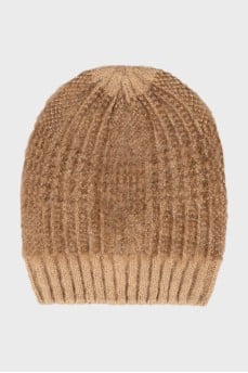 Brown knitted hat with tag