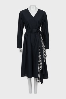 Wrap dress with V-neck
