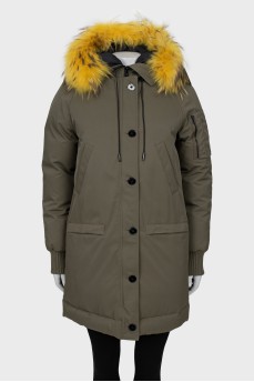 Parka with yellow fur on the hood