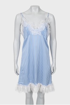 Striped dress with lace