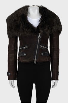 Short shearling coat with bias zipper