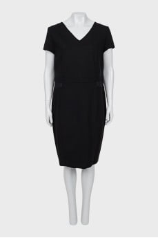 Fitted black dress with tag