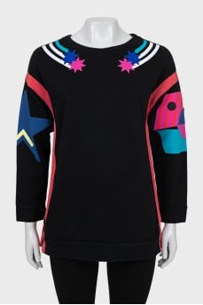 Sweatshirt with slits on the sides