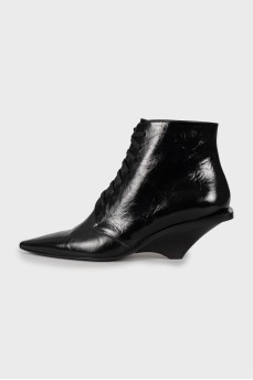 Pointed toe lace up ankle boots