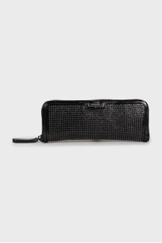 Leather clutch with zipper