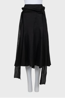 Black skirt