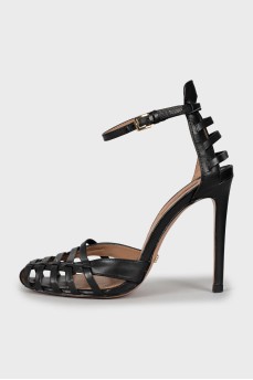Braided leather shoes