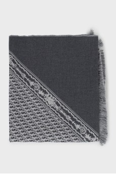 Wool scarf in signature print