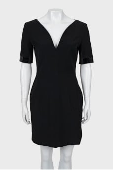 Fitted dress with patent leather inserts