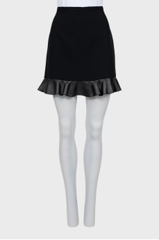 Black mini skirt with ruffled hem