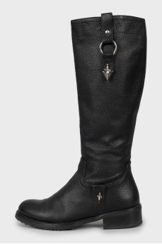 Leather boots with signature decor