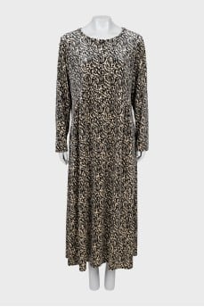 Shift dress with pattern