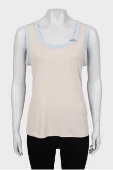 Two-tone fitted tank